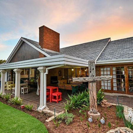 Iszis Guest House ブルームフォンテーン エクステリア 写真