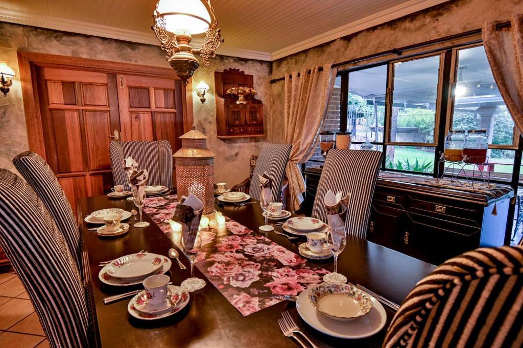 Iszis Guest House ブルームフォンテーン エクステリア 写真