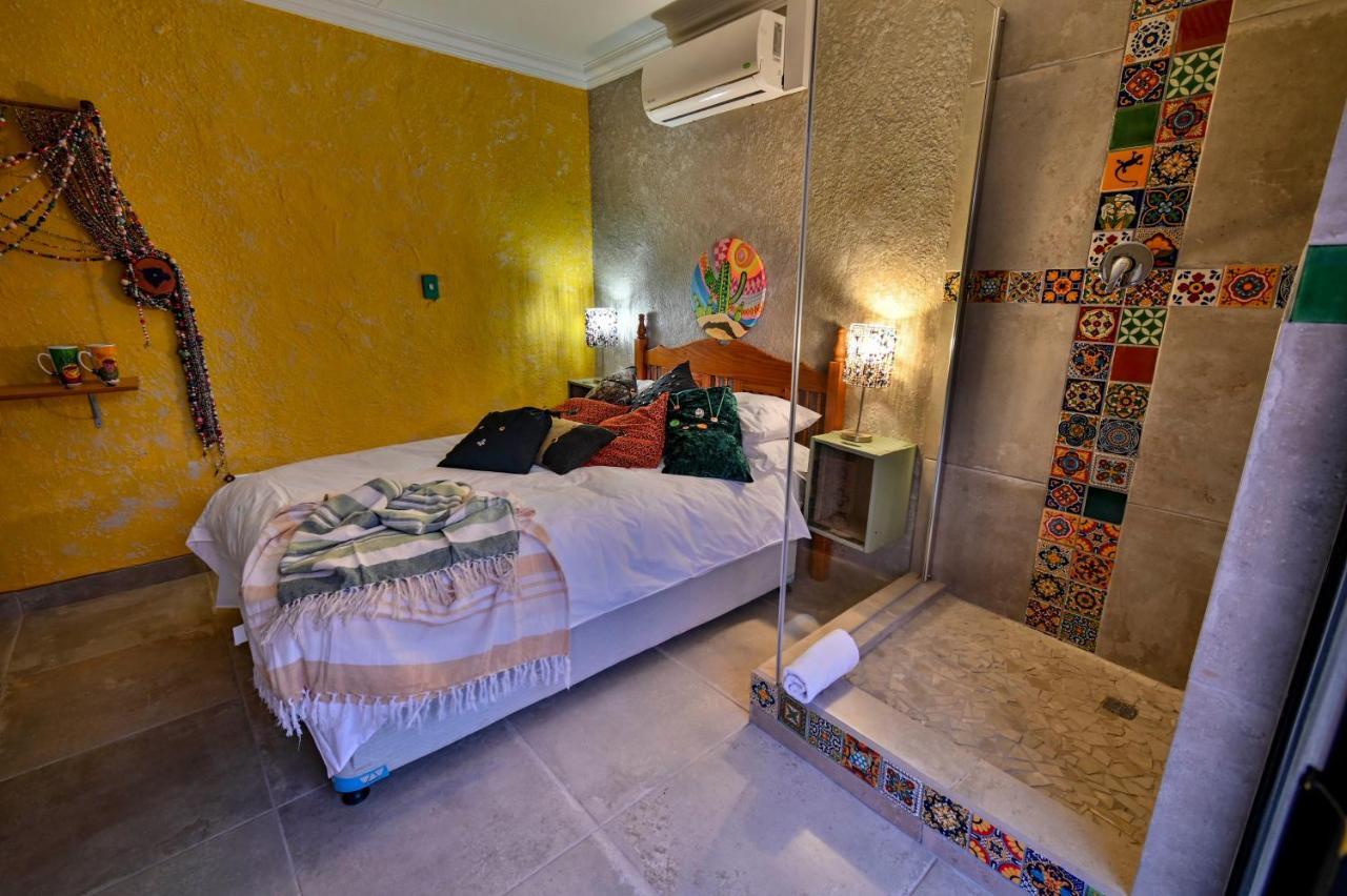 Iszis Guest House ブルームフォンテーン エクステリア 写真