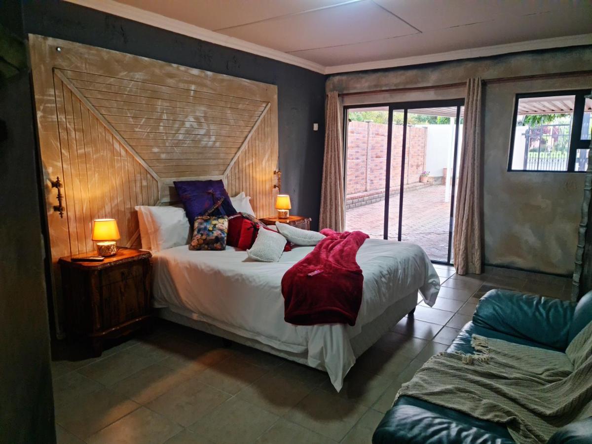 Iszis Guest House ブルームフォンテーン エクステリア 写真